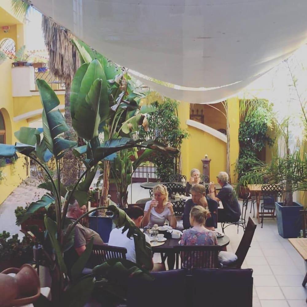 Hotel Madau Pula